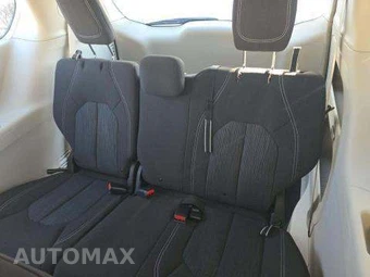 2021 Chrysler Voyager L 121.6" WB - miniatura 14