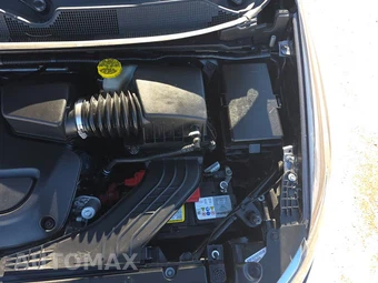 2021 Chrysler Voyager L 121.6" WB - miniatura 24