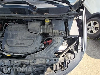 2021 Chrysler Voyager L 121.6" WB - miniatura 23