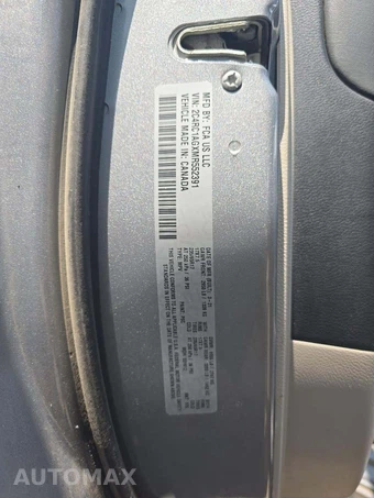2021 Chrysler Voyager L 121.6" WB - miniatura 5