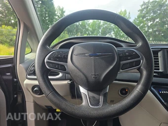 2021 Chrysler Voyager LX 121.6" WB - miniatura 10