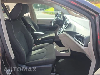 2021 Chrysler Voyager LX 121.6" WB - miniatura 8
