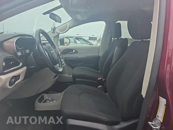 2021 Chrysler Voyager LX 121.6" WB - miniatura 13