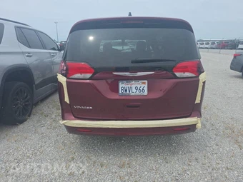 2021 Chrysler Voyager LX 121.6" WB - miniatura 5