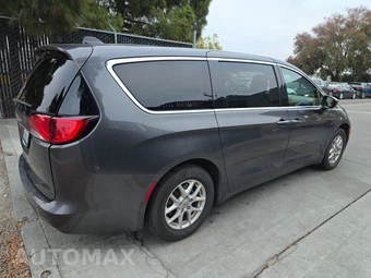 2021 Chrysler Voyager LX 121.6" WB - miniatura 4