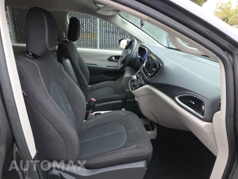 2021 Chrysler Voyager LX 121.6" WB - miniatura 8