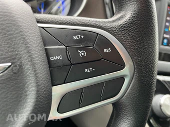 2021 Chrysler Voyager LX - miniatura 20