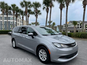 2021 Chrysler Voyager LX - miniatura 7