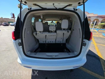 2021 Chrysler Voyager LXi 121.6" WB - miniatura 12