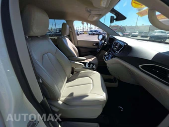 2021 Chrysler Voyager LXi 121.6" WB - miniatura 16