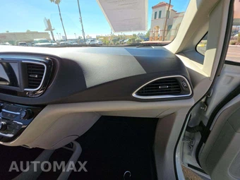 2021 Chrysler Voyager LXi 121.6" WB - miniatura 17