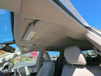 2021 Chrysler Voyager LXi 121.6" WB - miniatura 8