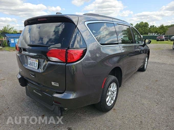2021 Chrysler Voyager LXi 121.6" WB - miniatura 3