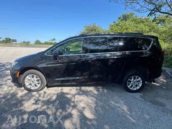 2021 Chrysler Voyager LXi 121.6" WB - miniatura 10