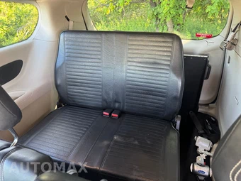2021 Chrysler Voyager LXi 121.6" WB - miniatura 31
