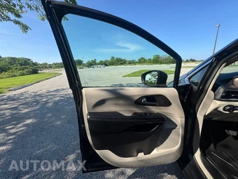 2021 Chrysler Voyager LXi 121.6" WB - miniatura 41