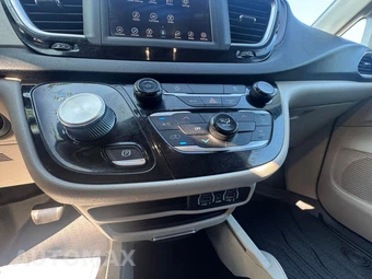 2021 Chrysler Voyager LXi 121.6" WB - miniatura 52