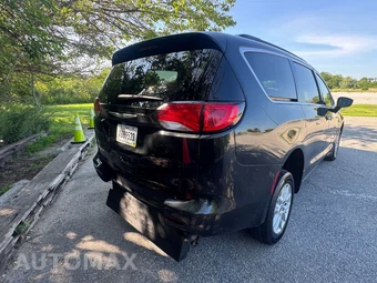 2021 Chrysler Voyager LXi 121.6" WB - miniatura 8