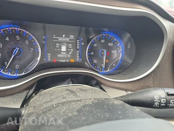 2021 Chrysler Voyager LXi 121.6" WB - miniatura 12