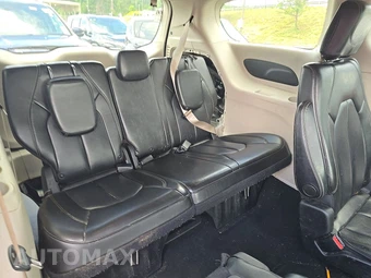 2021 Chrysler Voyager LXi 121.6" WB - miniatura 14
