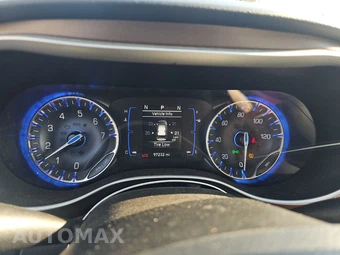 2021 Chrysler Voyager LXi 121.6" WB - miniatura 12