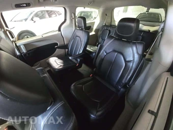 2021 Chrysler Voyager LXi 121.6" WB - miniatura 13