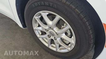 2021 Chrysler Voyager LXi 121.6" WB - miniatura 24
