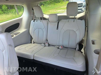 2021 Chrysler Voyager LXi 121.6" WB - miniatura 11