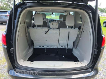 2021 Chrysler Voyager LXi 121.6" WB - miniatura 12