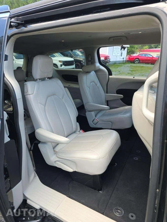 2021 Chrysler Voyager LXi 121.6" WB - miniatura 14