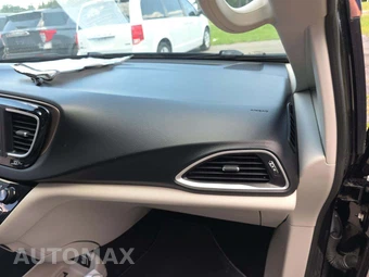 2021 Chrysler Voyager LXi 121.6" WB - miniatura 17