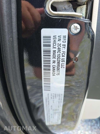 2021 Chrysler Voyager LXi 121.6" WB - miniatura 2
