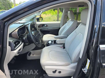 2021 Chrysler Voyager LXi 121.6" WB - miniatura 3