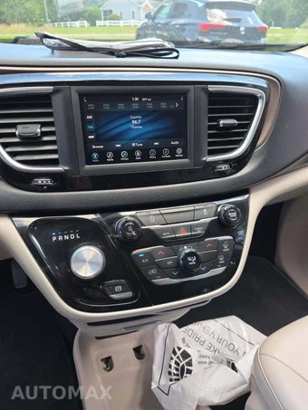 2021 Chrysler Voyager LXi 121.6" WB - miniatura 7