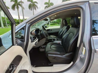 2021 Chrysler Voyager LXi 121.6" WB - miniatura 24