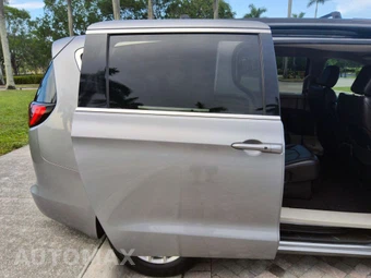 2021 Chrysler Voyager LXi 121.6" WB - miniatura 35