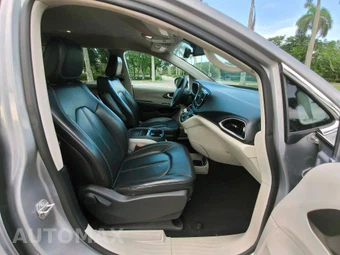 2021 Chrysler Voyager LXi 121.6" WB - miniatura 41