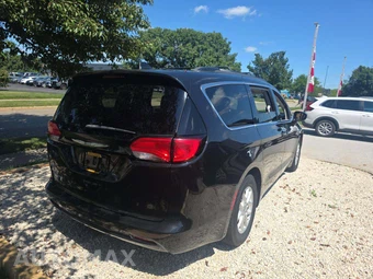 2021 Chrysler Voyager LXi 121.6" WB - miniatura 3