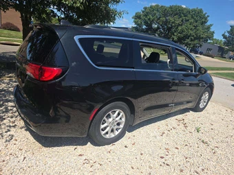 2021 Chrysler Voyager LXi 121.6" WB - miniatura 4