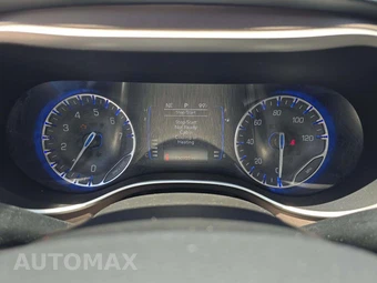 2021 Chrysler Voyager LXi 121.6" WB - miniatura 9