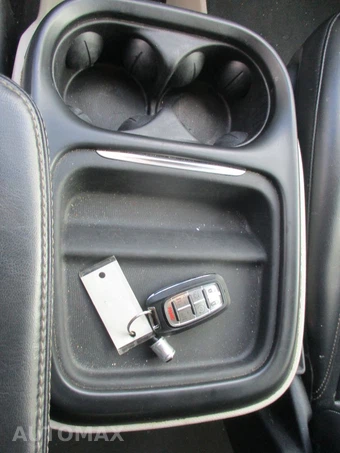 2021 Chrysler Voyager LXi 121.6" WB - miniatura 13