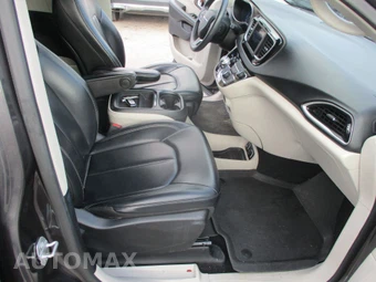 2021 Chrysler Voyager LXi 121.6" WB - miniatura 22