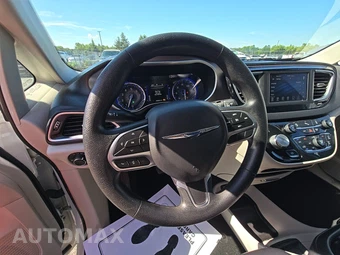 2021 Chrysler Voyager LXi 121.6" WB - miniatura 10