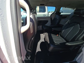 2021 Chrysler Voyager LXi 121.6" WB - miniatura 13