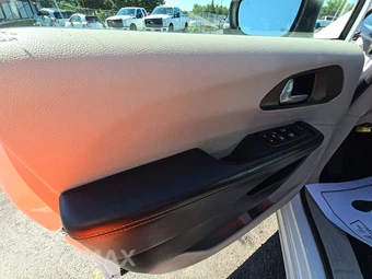 2021 Chrysler Voyager LXi 121.6" WB - miniatura 9