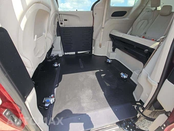2021 Chrysler Voyager LXi 121.6" WB - miniatura 10