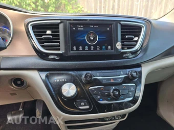 2021 Chrysler Voyager LXi 121.6" WB - miniatura 10