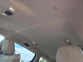 2021 Chrysler Voyager LXi 121.6" WB - miniatura 11
