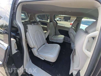 2021 Chrysler Voyager LXi 121.6" WB - miniatura 17