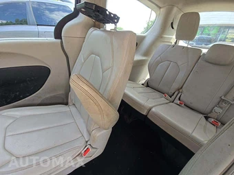 2021 Chrysler Voyager LXi 121.6" WB - miniatura 22